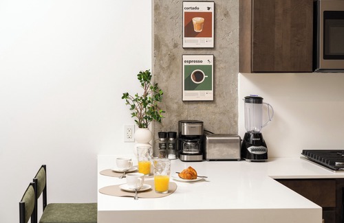 Chelsea Apartment | Luxury Full Floor Chelsea with Washer/Dryer 2bd