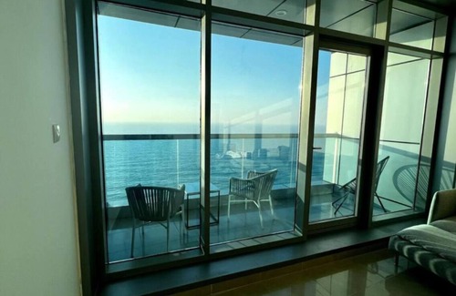 Al Sharq Apartment | Luxury full sea view flat