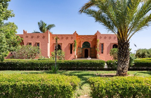Sidi Abdallah Ghiat Villa | Luxury, fully staffed villa with magnificent views of Atlas mountains. Sleeps 16