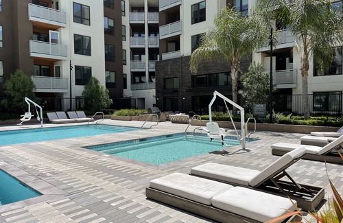 West San Jose Apartment | Luxury Furnished Apartment near Santana Row Westfield Mall Santa Clara /San Jose