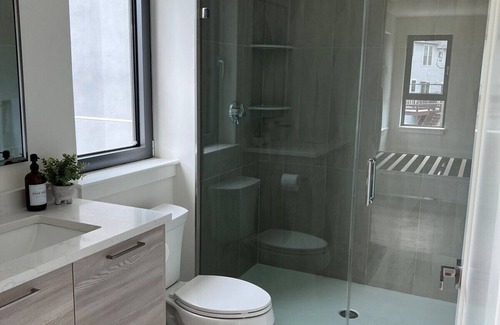 Quincy Apartment | Luxury Furnished Apartment in Heart of Quincy
