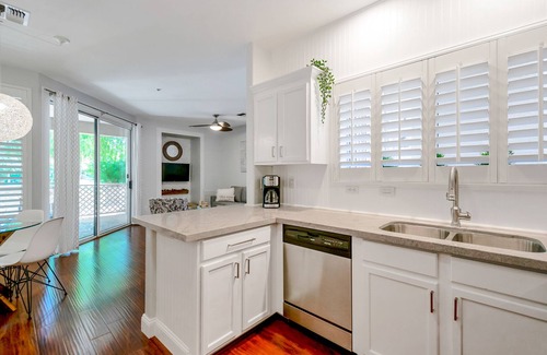 Val Vista Lakes Condo | Luxury furnished ground floor condo in Val Vista Lakes next to clubhouse