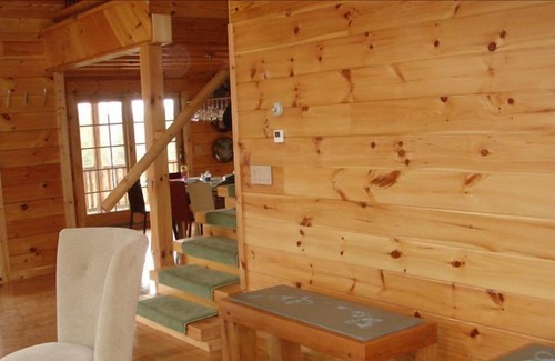 Galilee Cabin | Luxury Galilee Log Cabin Damascus, PA
