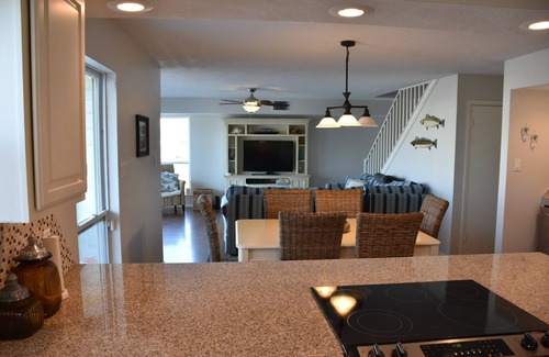 Isla Del Sol House | Luxury Galveston Waterfront Escape – Amazing Pool, Spa & Canal Views!