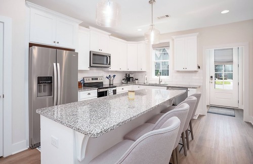 Auburn - Opelika House | Luxury Gameday Townhome at Auburn Airport 4 bedroom/3 1/2 bath End unit