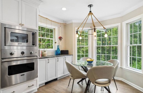 Garrison House | Luxury Garrison Retreat | Chef's Kitchen & Hot Tub