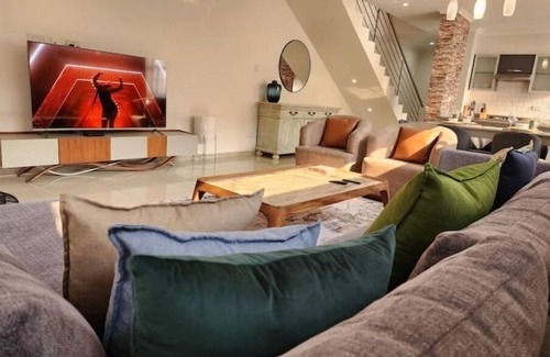 Harare Apartment | Luxury Gated Community Unit with Stunning Gardens