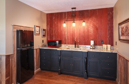 Pittman Center Cabin | Luxury gated log lodge with hot tub, fire pit and views!