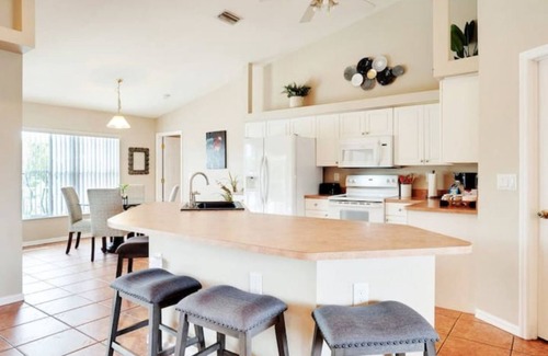 Mariner House | Luxury Getaway in Cape Coral with heated Pool!