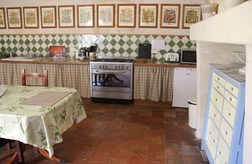 Brion Cottage | Luxury gites & B&B, near Saumur, in 18thC former wine estate, heated pool