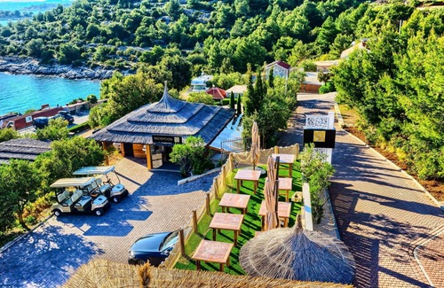 Susica House | Luxury Glamp New Horizons IV