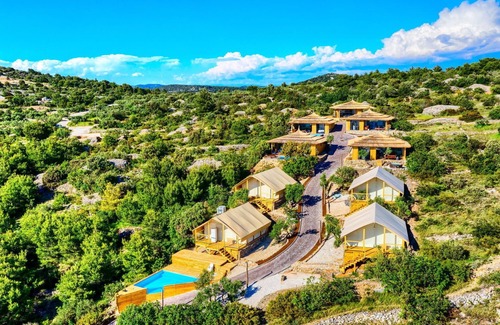 Susica House | Luxury Glamp New Horizons V
