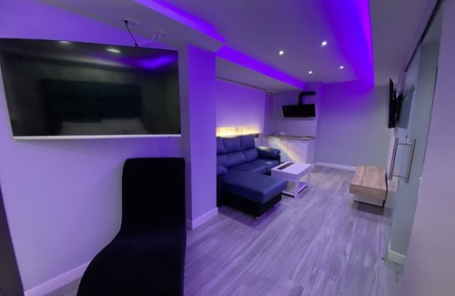 Linares Apartment | Luxury Gold