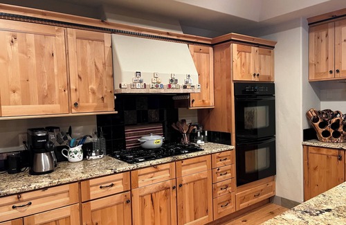 Garden Valley Cabin | Luxury Golf Course Cabin - 4BR, 3BA, Game Room & Firepit