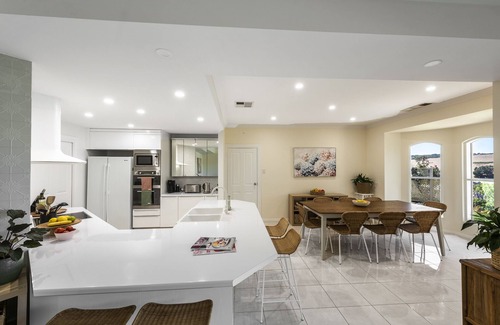 Normanville House | Luxury Golf Course Retreat - Huntingdale Drive Normanville