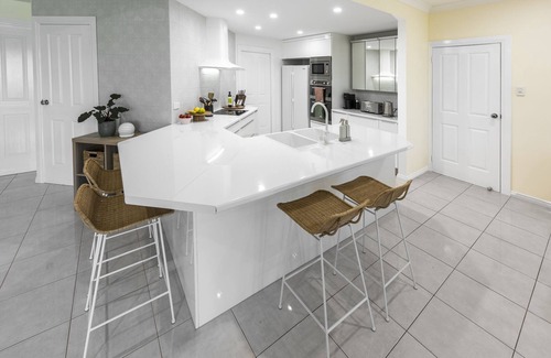 Normanville House | Luxury Golf Course Retreat - Huntingdale Drive Normanville
