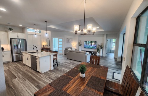 Pine Valley House | Luxury Golf Course Retreat with Heated Pool & Spa