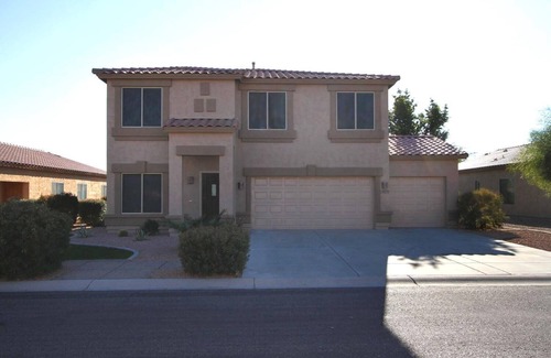 San Tan Valley House | Luxury Golf Property - Heated Pool - Hot Tub - Putting Green - HDTV
