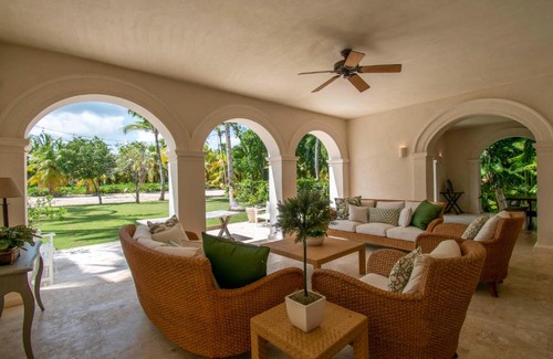 Punta Cana Villa | Luxury golf villa with private pool and service staff in exclusive resort near private beach