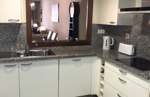 New Golden Mile Apartment | Luxury ground floor 2 Bed Apartment, exclusive resort. El Paraiso/San Pedro area
