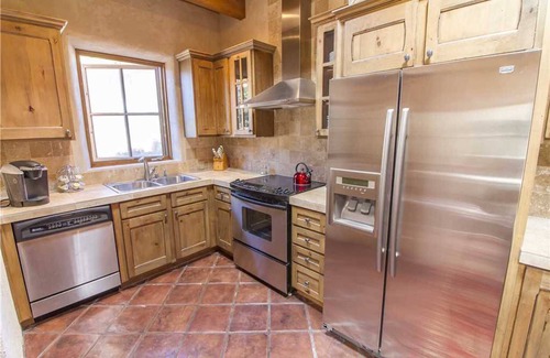 Casas de San Juan House | Luxury Guesthouse w Views, Private Sauna & Hot Tub- 30 day minimum.