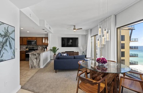 Open Sands Condo | Luxury Gulf View Suite with Penthouse Views!