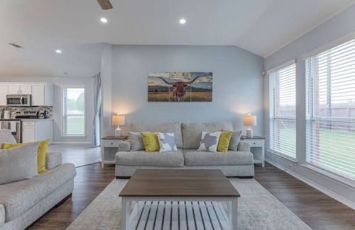 Killeen House | Luxury Harker Hideaway: Relax, Unwind, Explore