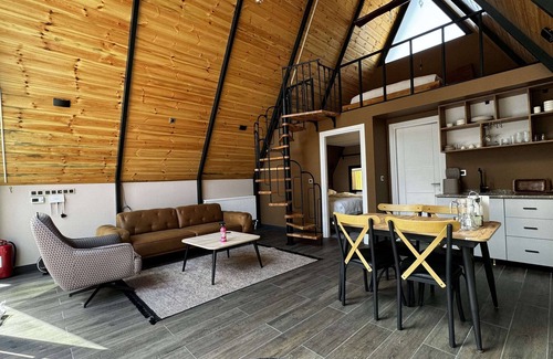 Sapanca House | Luxury Heated Pool Bungalow with WiFi & A/C – Nature Retreat in Sakarya