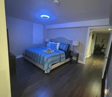 Brampton Apartment | LUXURY HIGH-END PRIVATE SIDE ENTRANCE 2 BEDROOM APARTMENT, 2 BATHROOMS, 2 PARKING, FULL KITCHEN, 3 FIREPLACES, 2 SONY 4K SMART TV'S NETFLIX, PREMIUM CABLE, FREE WI-FI, 3 SMARTLOCKS,1 KING & 1 QUEEN SIZE BEDS, YYZ, 401,Erin Mills Parkway Mississauga Road!!