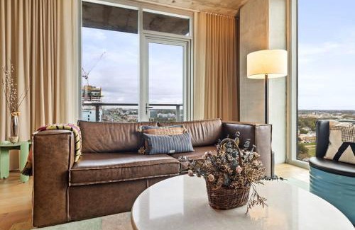 Rainey Street Historic District House | Luxury High Rise