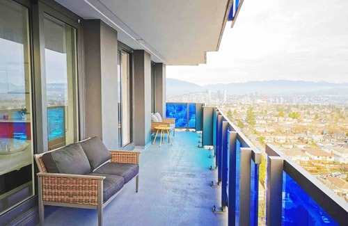 Renfrew-Collingwood Condo | Luxury high rise with skyline view, Next to sky train, super convenient, up to 5
