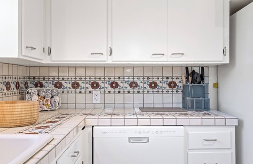Hillcrest House | Luxury Hillcrest Cottage