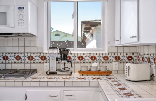 Hillcrest House | Luxury Hillcrest Cottage