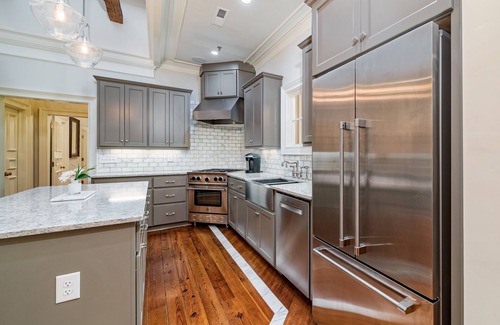 Greenville Downtown Condo | Luxury Historic 2BR/2BA Loft on North Main St Gvl