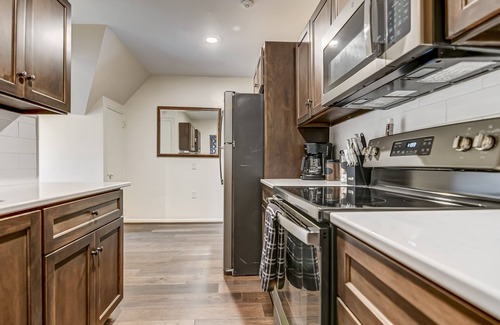 Springfield House | Luxury Historic Escape | Whole House Sleeps 18 | Walkable Location