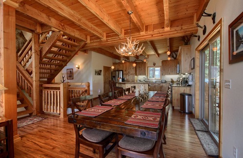 Yosemite National Park House | Luxury home inside Yosemite gates and only minutes from valley floor