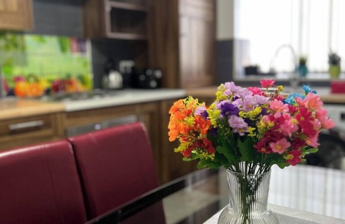 Old Trafford Apartment | Luxury Holiday Apartments