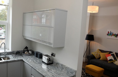 West Kirby Apartment | Luxury Holiday/Business Accommodation in Heart of West Kirby