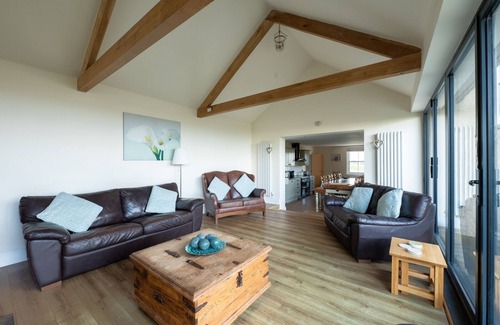St Brides Cottage | Luxury Holiday Cottage, Beach with Great Sea Views, Broad Haven, Pembrokeshire
