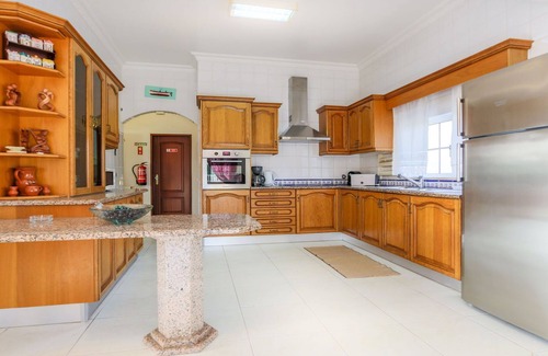 Mosqueira Villa | ★Luxury Holiday Detached Villa w/Pool in Albufeira, nearby Beach and Golf