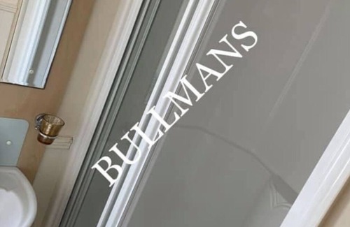 Clacton-on-Sea House | Luxury holiday caravan Highfields Grange, Clacton-on-sea