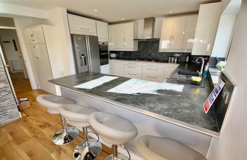 Ferndown House | Luxury holiday home hot tub and sauna