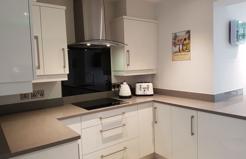 York House | Luxury Holiday Home in York - near award winning "Bishy Road" - with parking!