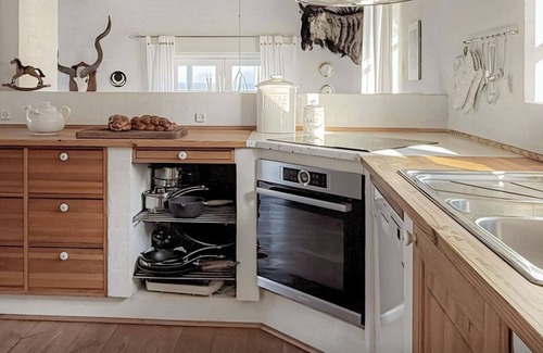 Bolshavn House | Luxury holiday home with sea view