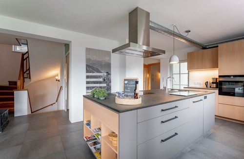 Kauns House | Luxury holiday home with stunning views & oak sauna