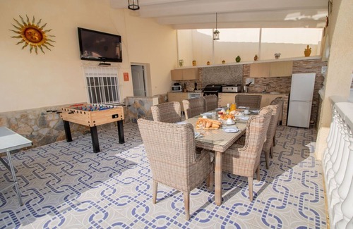 Dolores Villa | Luxury Holiday Villa & Pools, located between San Fulgencio And Dolores