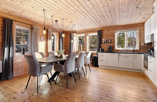 Vradal House | Luxury holiday villa with stunning views for 8 - 10 people.