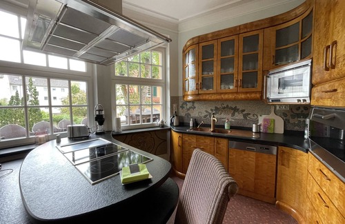 Kernstadt Lehrte Villa | Luxury Holidays Villa EMG Hanover Trade Fair 20P