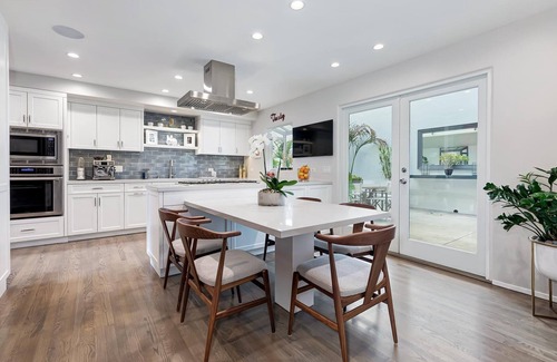 Hollywood Hills West House | Luxury Hollywood Hills Retreat!