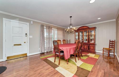 Coliseum Central House | LUXURY HOME 5 BR 3 BA Near Beaches and Venues